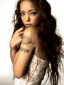 Namie Amuro - Video Collection 2001-2005